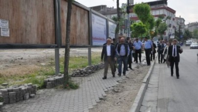 Cengiz Topel Caddesi'nde hummalı çalışmalar