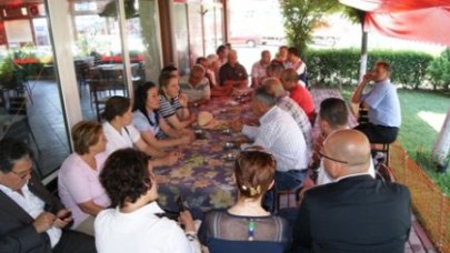 Kutlamalar için 5’er kişilik ekip oluşturdular....