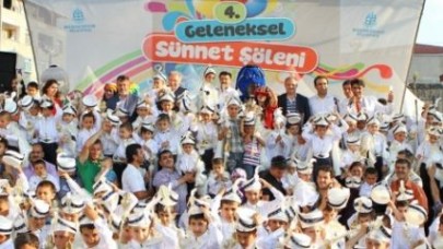 Başakşehirli 1.071 çocuk sünnet şöleninde eğlendi.