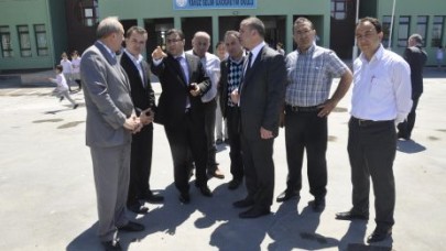 KARAKAŞ, BİR OKULU DAHA SEVİNDİRDİ.