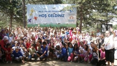 BİLGİ EVLERİ PİKNİKTE BULUŞTU