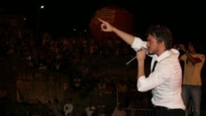 Sivas Gecesi'nde Orhan Ölmez