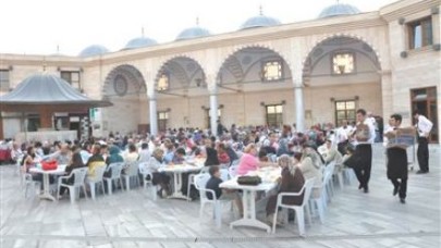 Beylikdüzü"nde İlk İftar Topu Patladı