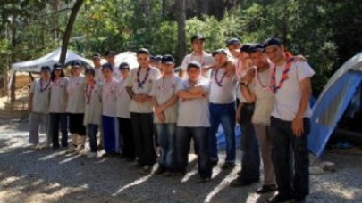 İzciler engelleri aşıyor