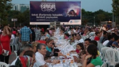 HUZUR DOLU İFTAR AKŞAMLARI