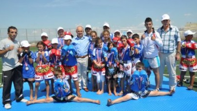 yaz spor okulu sertifikalarını aldı…