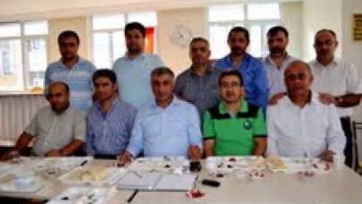 'Elimizi taşın altına koymalıyız'