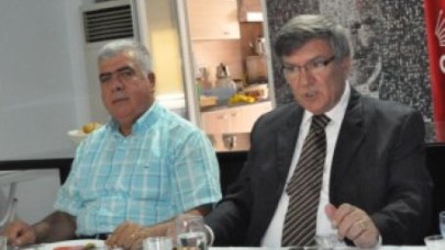 "Halka zulmetmekten vazgeçsinler"