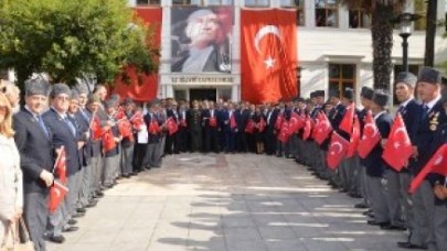 SİLİVRİ'DE GAZİLER GÜNÜ KUTLANDI