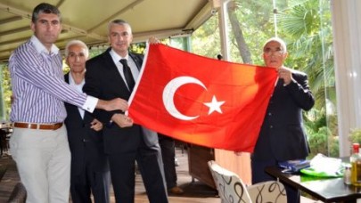 Emekliler kahvaltıda buluştu