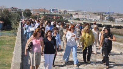 SİLİVRİ PROTOKOL EŞLERİNİ AĞIRLADI