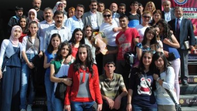 Ardahanlı 30 öğrenci kültürevinin misafiri oldu