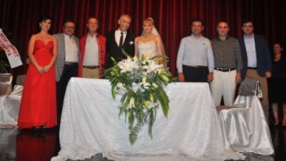 Levent Akalın, gönlünü Violetta’ya kaptırdı…