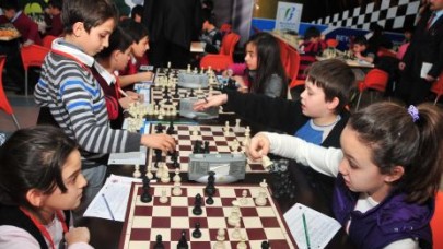 Resim ve satranç kursu başlıyor