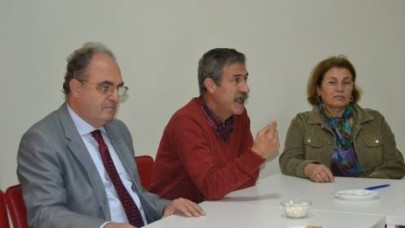 Belediyede muhatap bulamadık