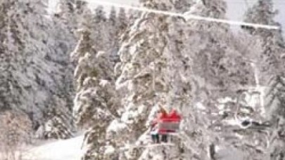 Uludağ'a mevsimin ilk karı yağdı