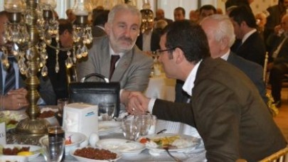 İmamoğlu dernek yemeğine katıldı