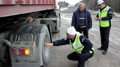 Kış lastiğine geçmeyene Bolu Dağı kapalı