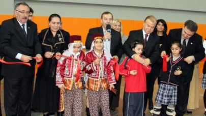 Siteler kapalı spor salonu da açıldı