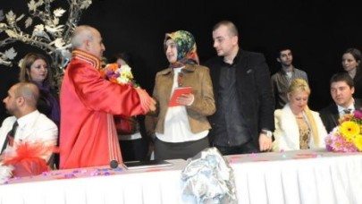 12 çift hep birlikte ”Evet“ dedi…