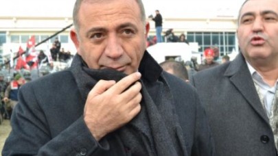 Gürsel Tekin panzere çıktı!