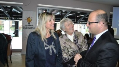 ''Kadınsız demokrasi olmaz, kadınsız hukuk olmaz...'