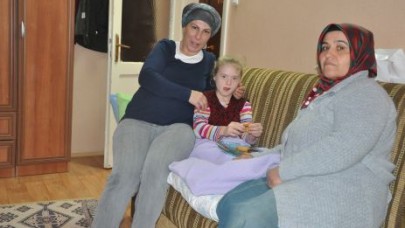 CHP’den Minik Ecem’e moral