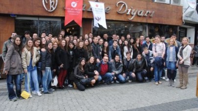 Kahve, Diyarı'nda içilir...