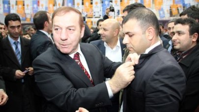 AK Esenyurt Gençliğinin coşkulu toplantısı