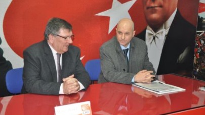 “Öğretmen gitti, imam kaldı”