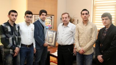 Fatih’in öğrencileri Kadıoğlu’nu ziyaret etti