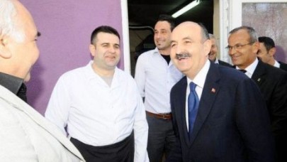 Müezzinoğlu'na hemşehrileri büyük ilgi gösterdi.