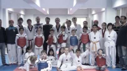 Minik sporcular şampiyonluğa hazırlanıyor