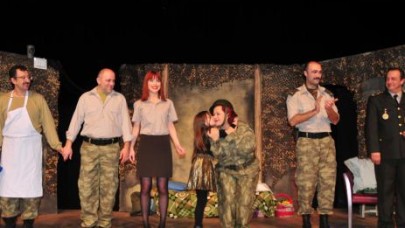 “Paşa Anam” mizahıyla kırdı geçirdi