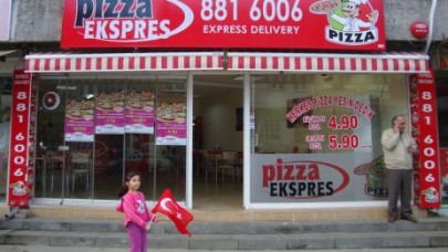 Büyükçekmece'nin pizzası hizmette