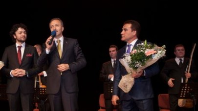 Ünlü türkücüden Arena'da konser sözü