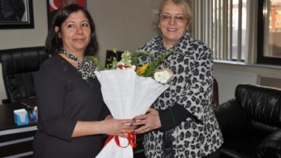 MHP’li kadınlar seçim turunda