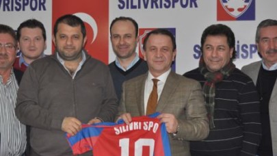 BAŞKAN IŞIKLAR’DAN SİLİVRİSPOR’A ZİYARET