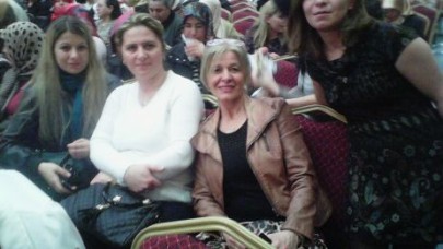 AK KADINLARDAN İSTANBUL ÇIKARMASI