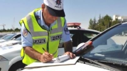 Trafikte Bunları Yapan Yandı