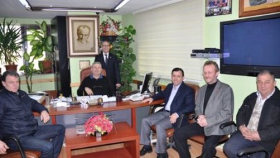 ESKİ BAŞKAN’DAN MUHTARLARA SÜPRİZ ZİYARET