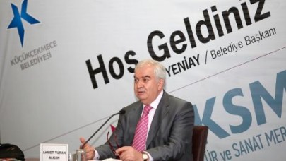 Türkiye’de milliyetçilik lafla yapılıyor