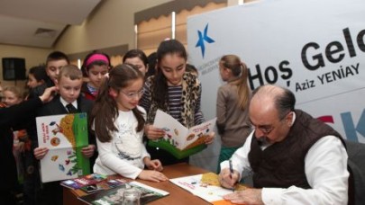 Yalvaç Ural Küçükçekmeceli öğrencilerle