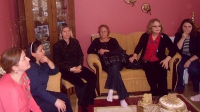 CHP’li bayanlar “ev” lerde