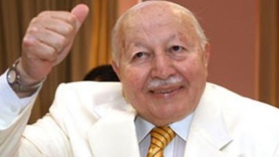 Erbakan mezarı başında anıldı