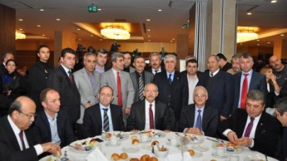 CHP, dernek başkanlarını Kılıçdaroğlu’yla buluşturdu