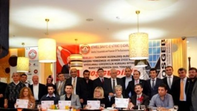 İSİYAD'tan görkemli yemek