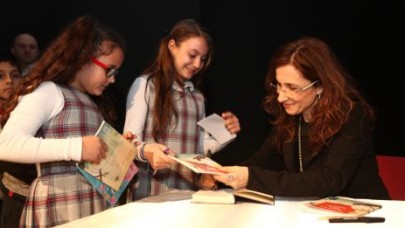 Müge İplikçi ile acayip bir deniz yolculuğu