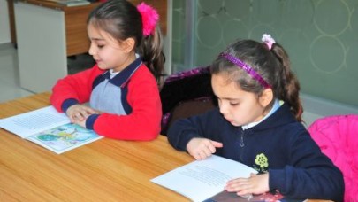 ÇOCUKLARIN OKUMA ALIŞKANLIKLARI PEKİŞİYOR