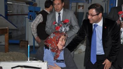 KARAKAŞ'TAN KARANFİL